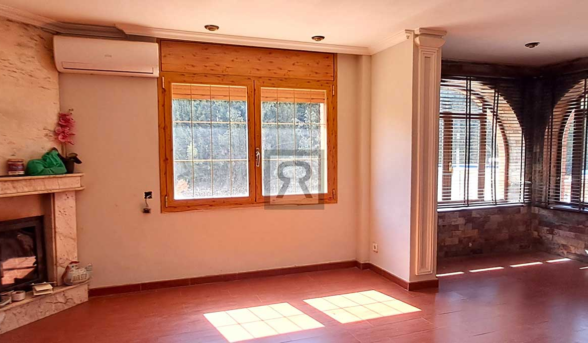 Chalet con 1200 m² de terreno llano Urbanización Masies Catalanes - Alcover | Tarragona - Chimenea