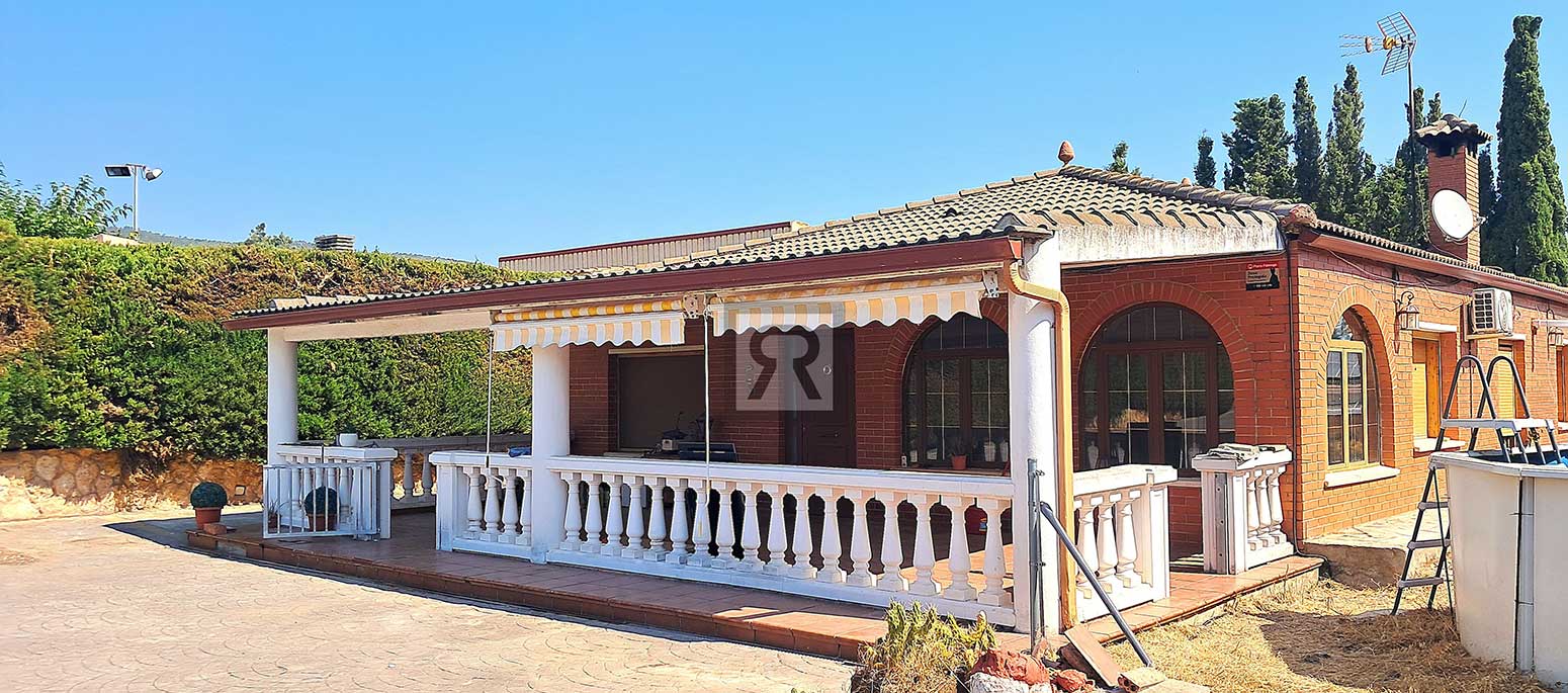Chalet con 1200 m² de terreno llano Urbanización Masies Catalanes - Alcover | Tarragona - Huerto