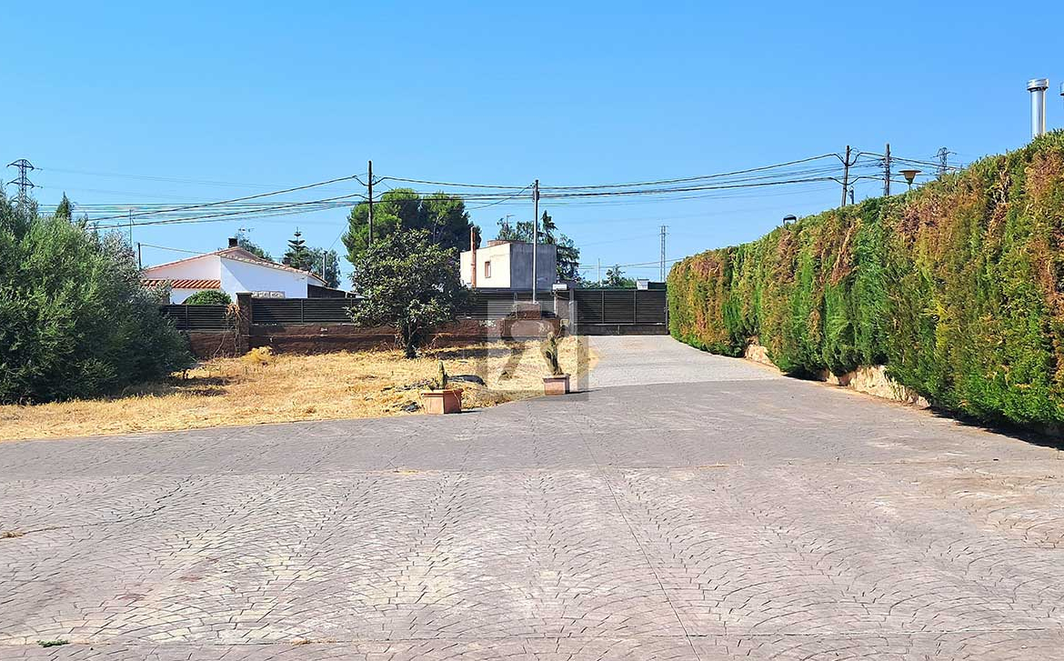 Chalet con 1200 m² de terreno llano Urbanización Masies Catalanes - Alcover | Tarragona - Terreno urbano