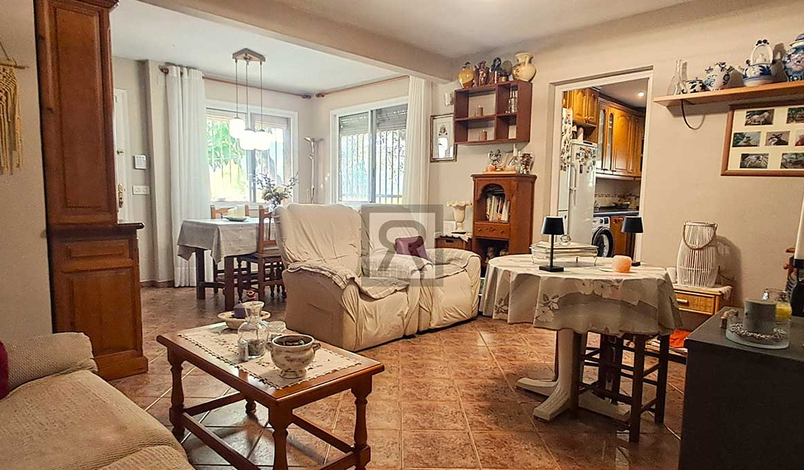 Finca de 5000m² con masía en montaña y con agua - La Selva del Camp (Tarragona) | Estufa de leña