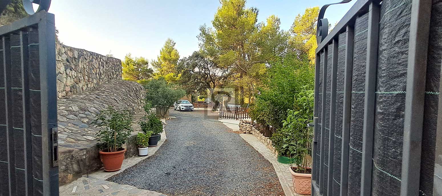 Finca de 5000m² con masía en montaña y con agua – La Selva del Camp (Tarragona) | Perfecto estado Finca de 5000m² con masía en montaña y con agua - La Selva del Camp (Tarragona) | Perfecto estado