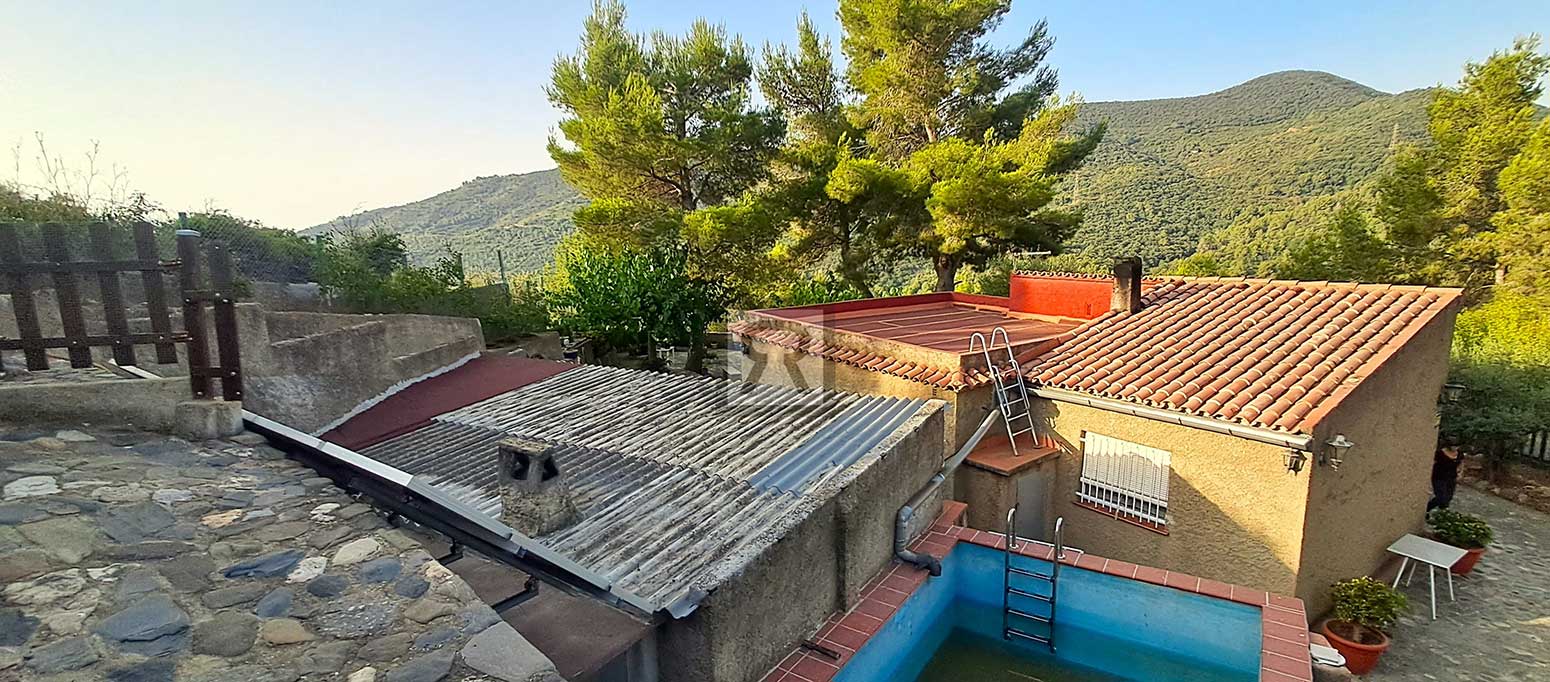 Finca de 5000m² con masía en montaña y con agua – La Selva del Camp (Tarragona) | Piscina Finca de 5000m² con masía en montaña y con agua - La Selva del Camp (Tarragona) | Piscina