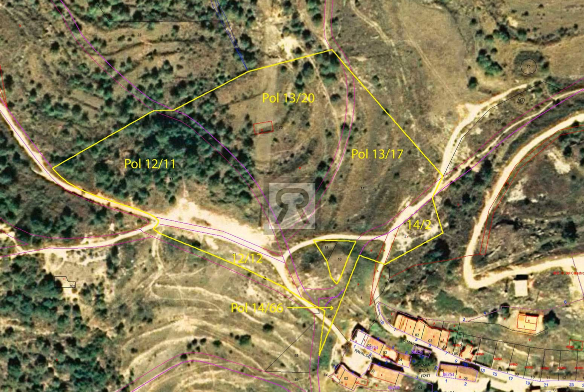 Finca rústica forestal de 1.8ha cerca del pueblo - Mont-ral (Tarragona) | Mapa de ubicación